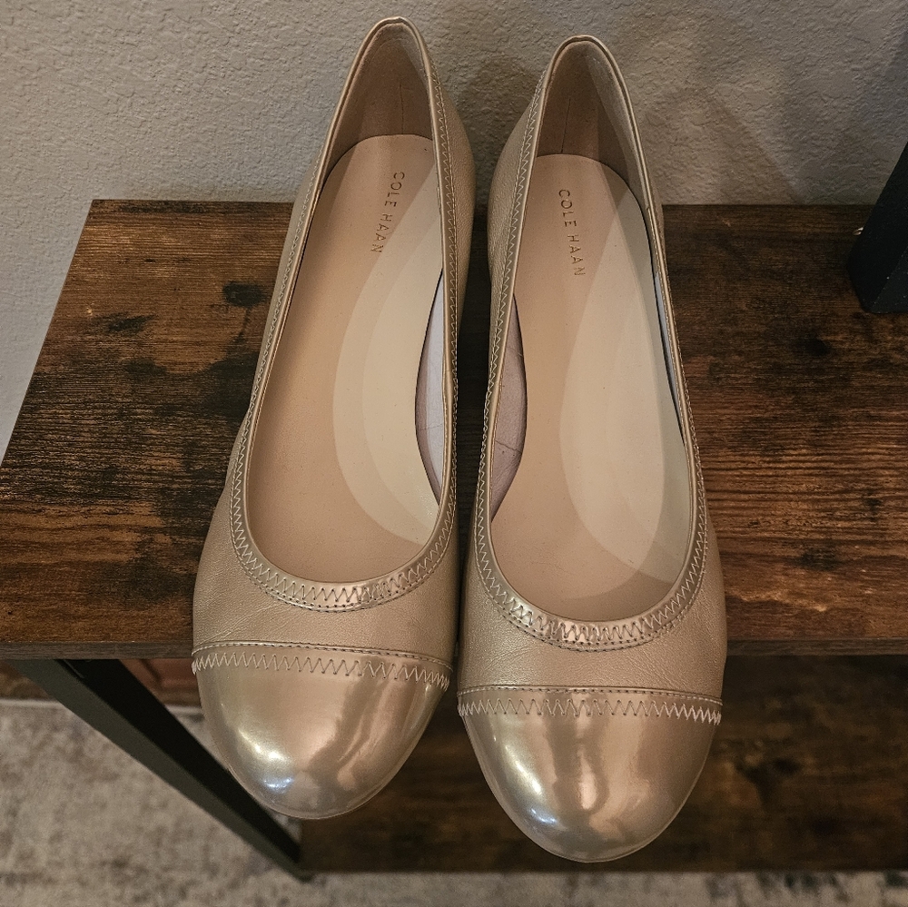 Cole Haan Women's Metallic Gold Elsie Wedges 9.5 Like New